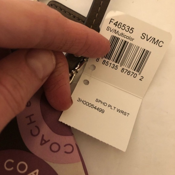 COACH pink snaphead wristlet